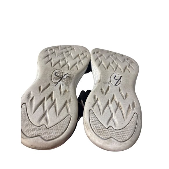 Bzees Black Rhinestone Embellished Womens Sandals With Adjustable Straps Size 8 - Picture 5 of 7